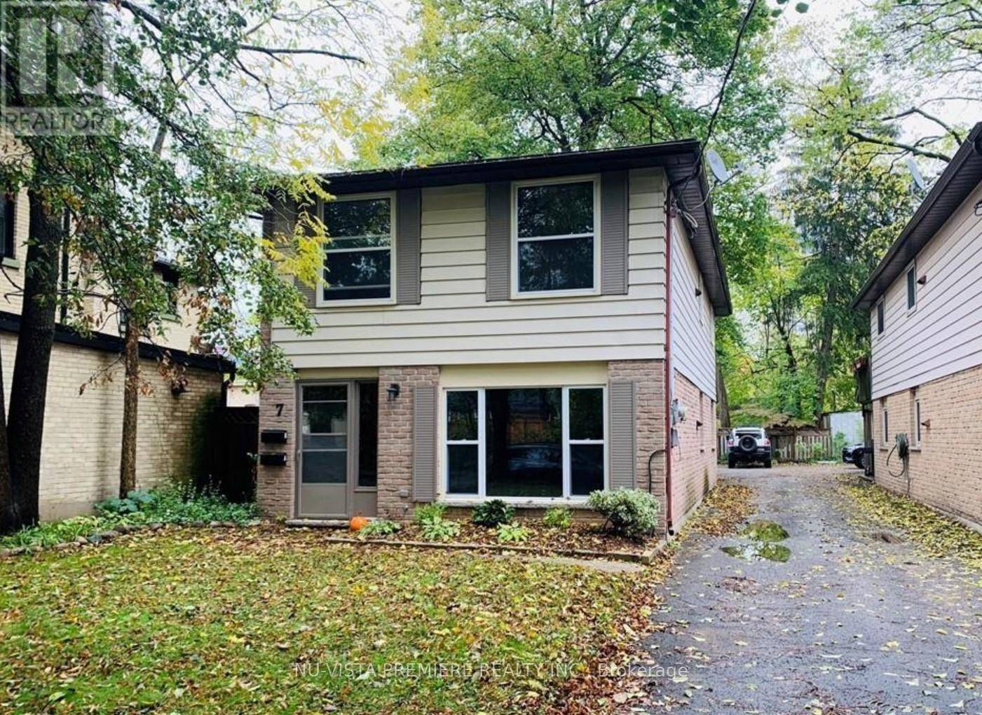 London South (south F), ON N6C3K3,7 Horn ST #B