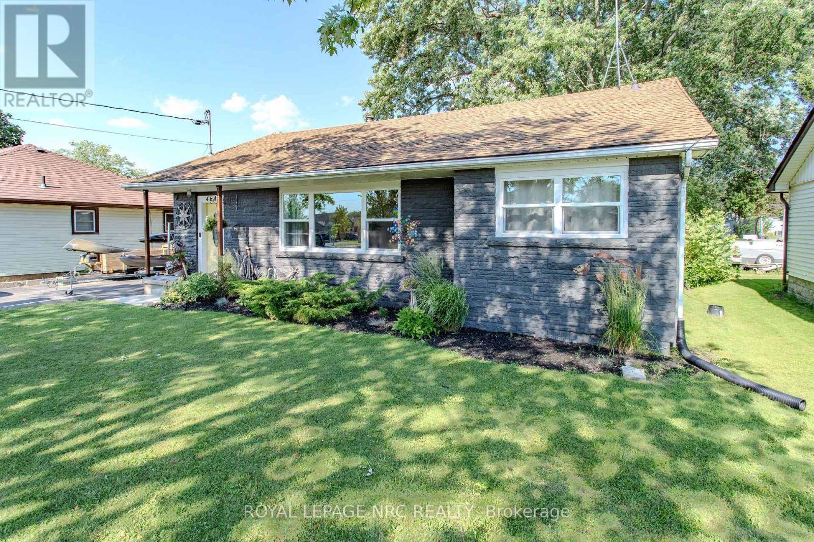 Fort Erie (ridgeway), ON L0S1N0,464 GORHAM ROAD