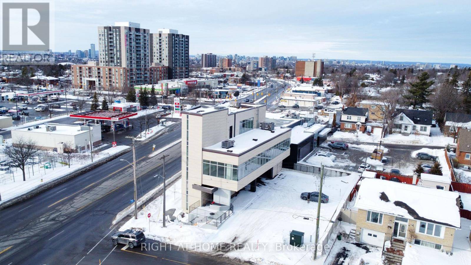 Ottawa, ON K1V7Y9,1637 BANK ST #101