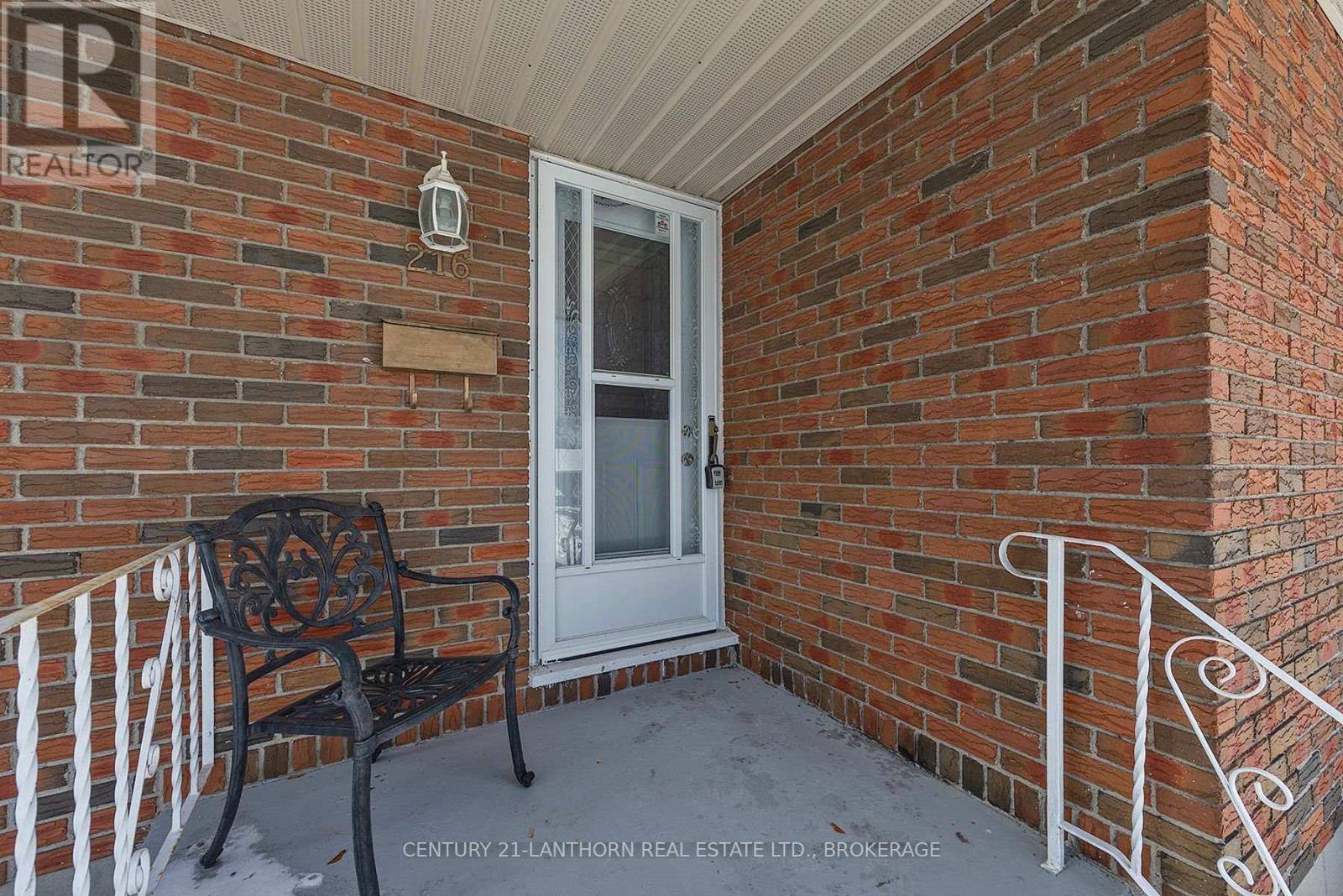 Greater Napanee (greater Napanee), ON K7R2W6,216 UNION STREET