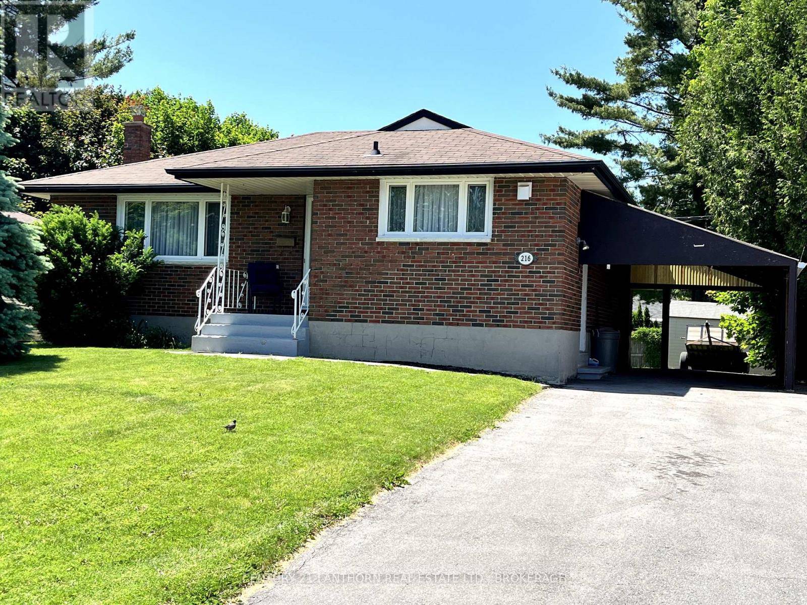 Greater Napanee (greater Napanee), ON K7R2W6,216 UNION STREET