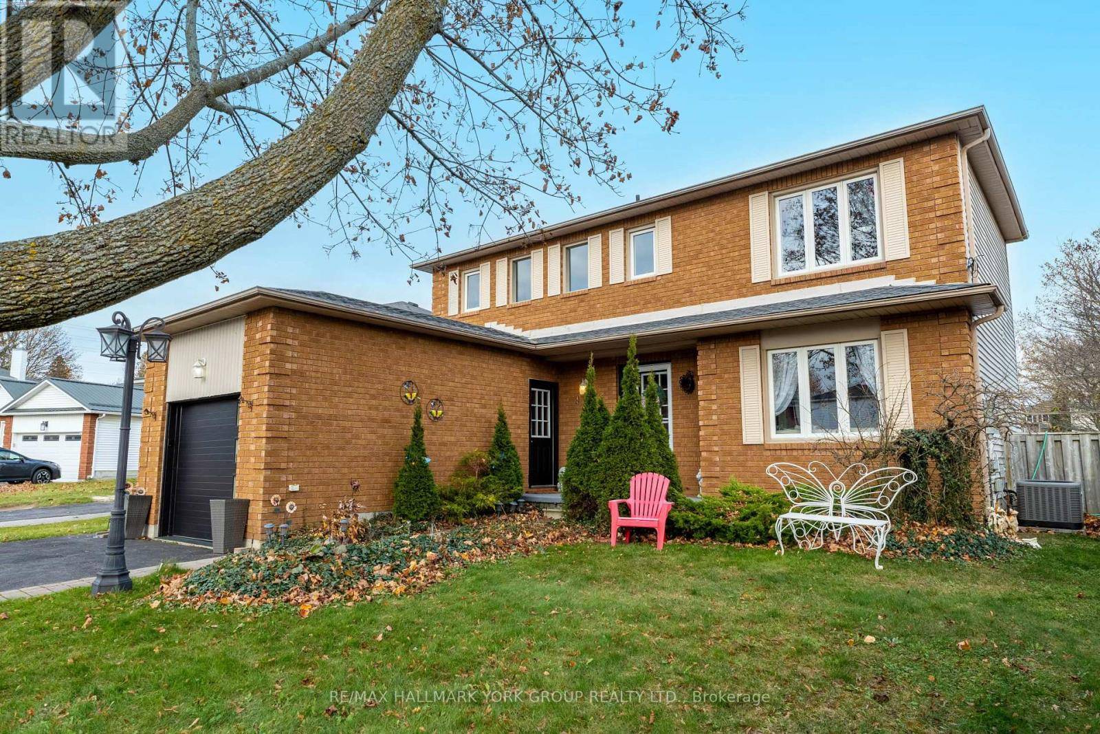 Cobourg, ON K9A5H3,947 CORNELL CRESCENT