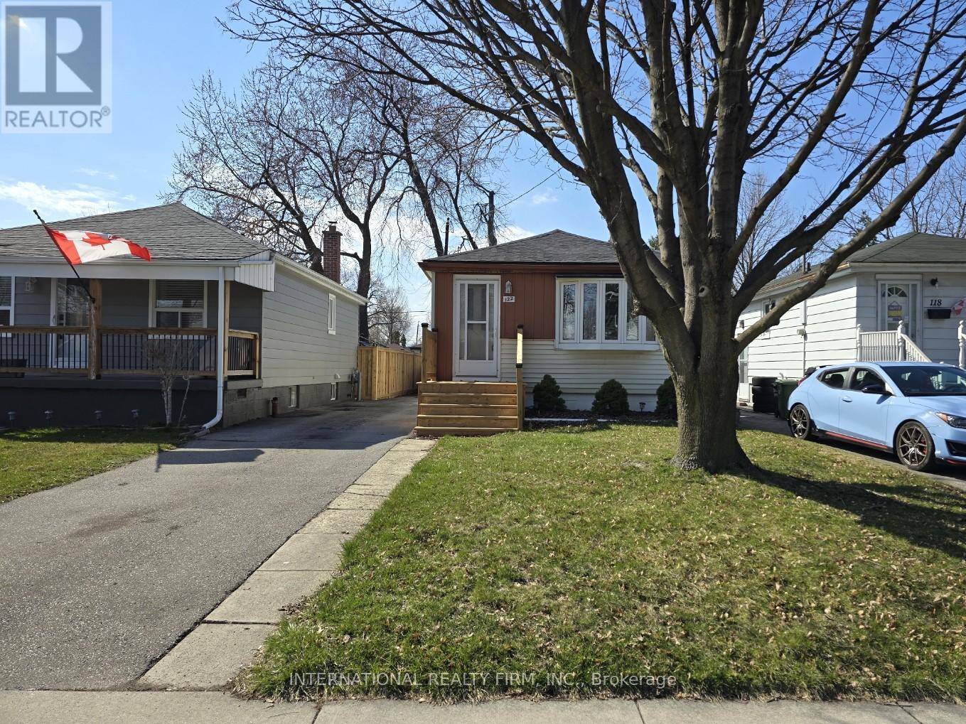 Hamilton (hampton Heights), ON L8T3K1,122 EAST 45TH STREET