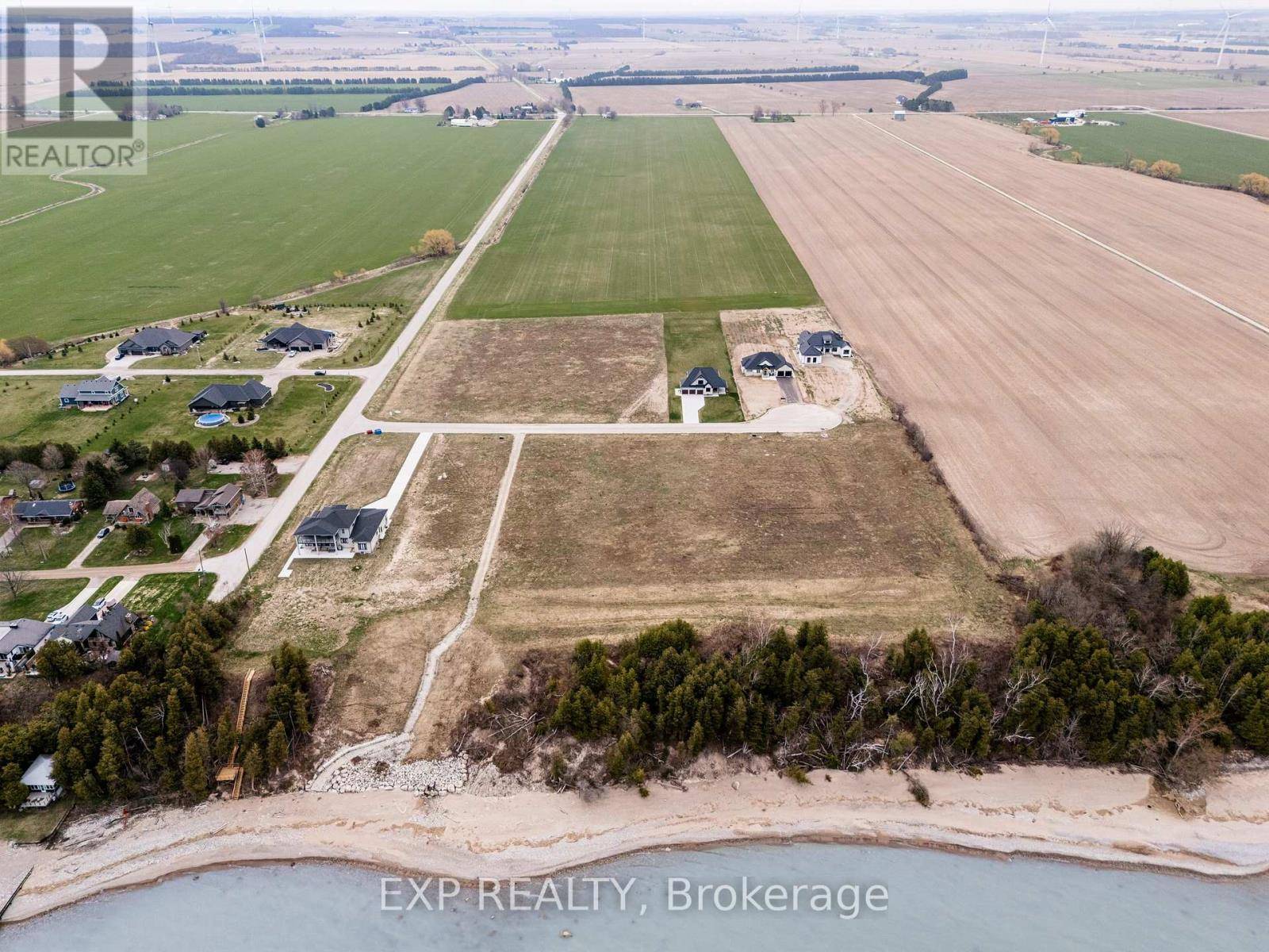 Bluewater (hay), ON N0M2T0,14 IRENE CRESCENT