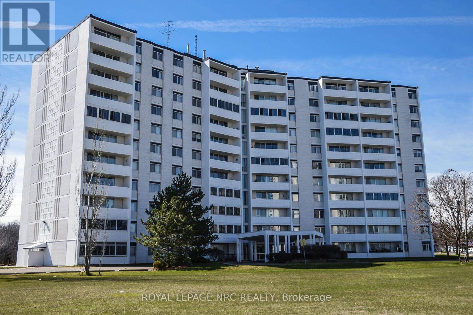 St. Catharines (glendale/glenridge), ON L2T3G8,35 Towering Heights BLVD #1107