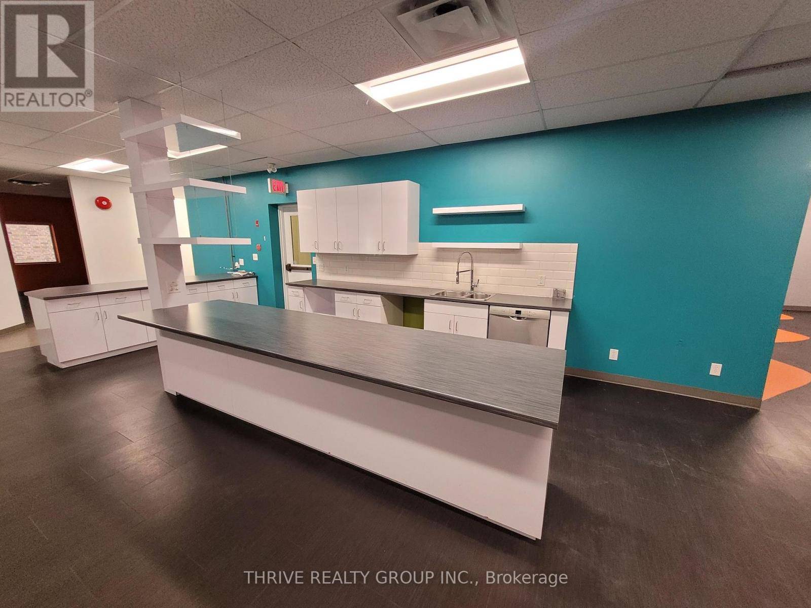 London East (east K), ON N6B3M6,285 King ST #300