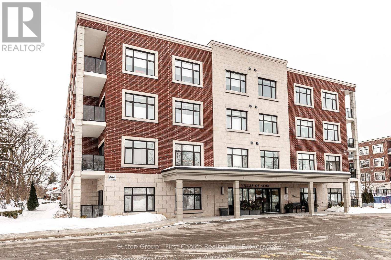 Stratford, ON N5A0G7,255 John ST North #102