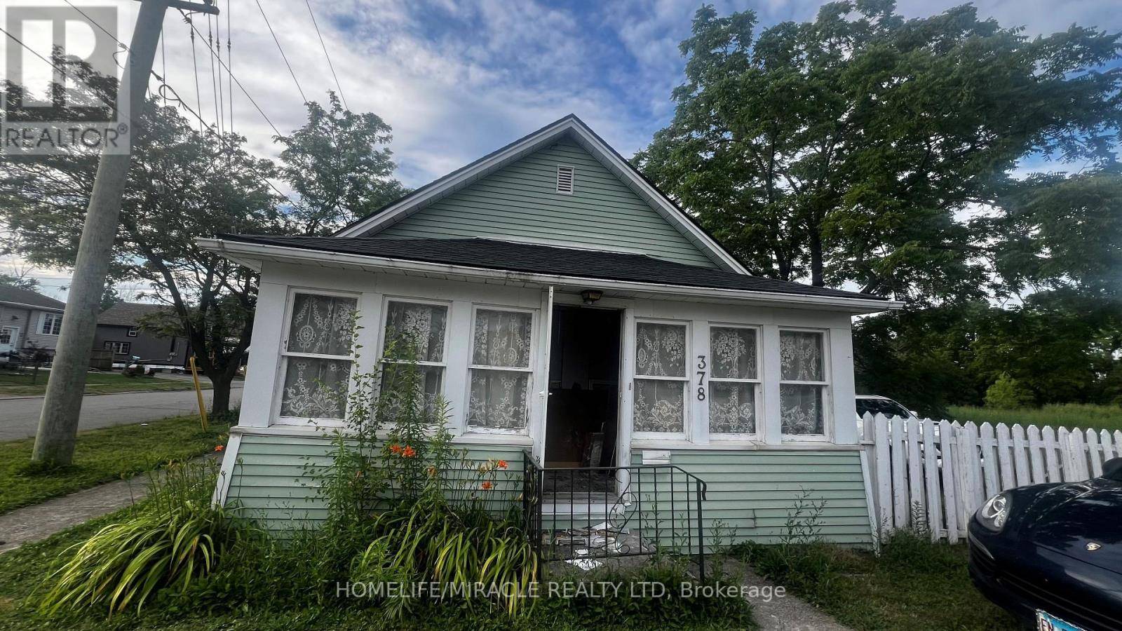 Fort Erie (central), ON L2A2M8,378-A GILMORE ROAD