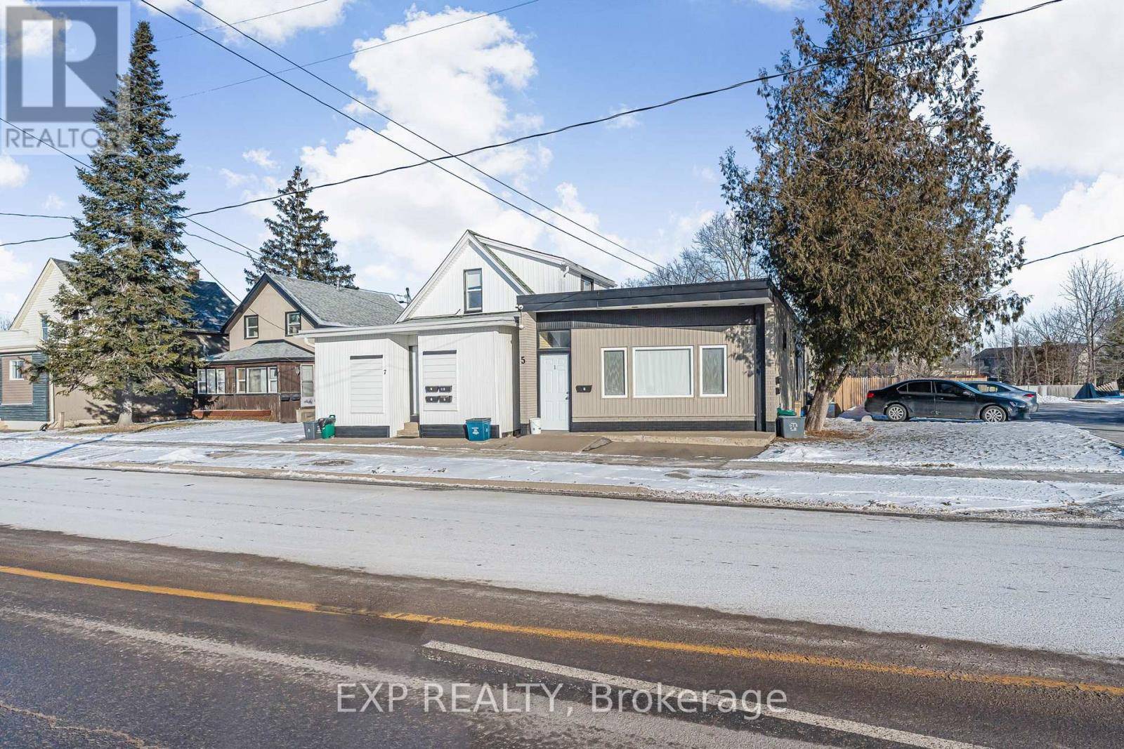 Welland (broadway), ON L3C5L2,5 - 7 BROADWAY AVENUE