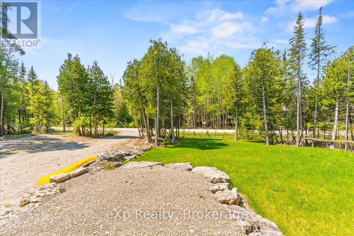 Northern Bruce Peninsula, ON N0H1W0,19 MURRAY AVENUE
