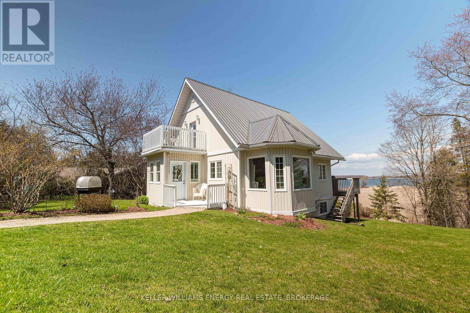Prince Edward County (hallowell Ward), ON K0K2T0,96 ISLAND ROAD