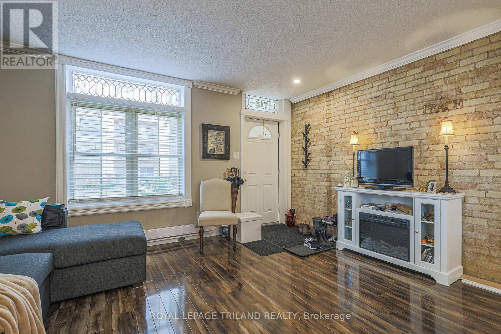 London East (east L), ON N5W2X2,713 King ST #1