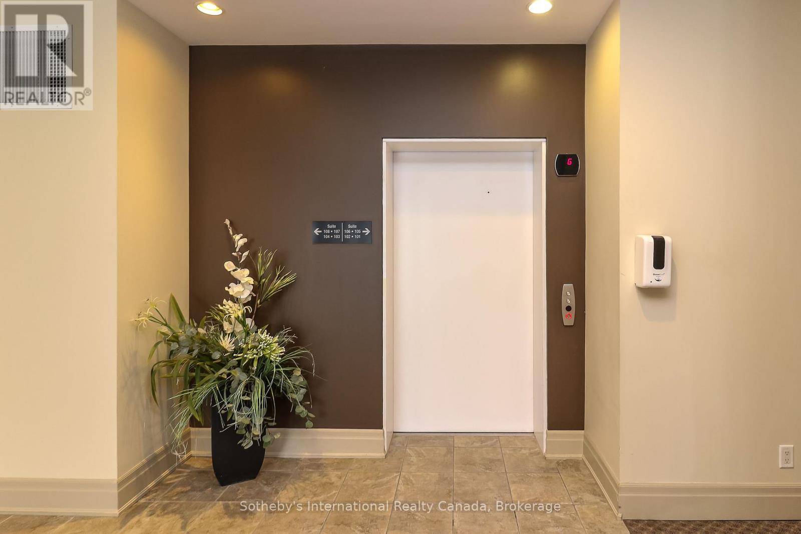 Blue Mountains, ON N0H2P0,25 South Beaver ST South #308