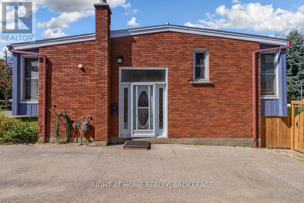 Guelph (junction/onward Willow), ON N1H5Y1,231 ALMA STREET N