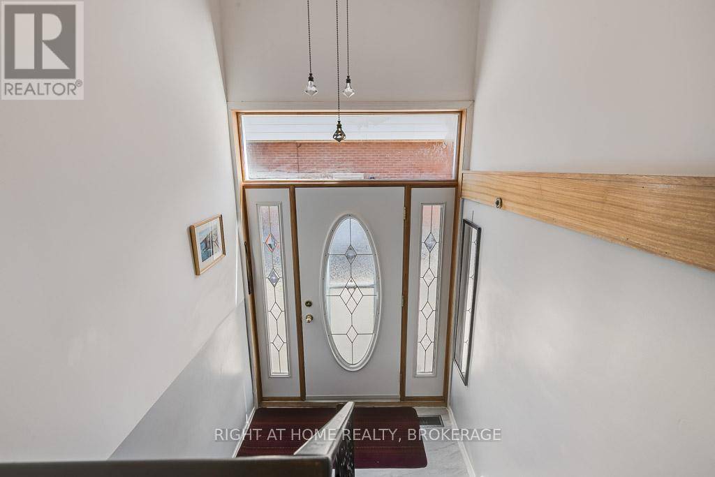 Guelph (junction/onward Willow), ON N1H5Y1,231 ALMA STREET N