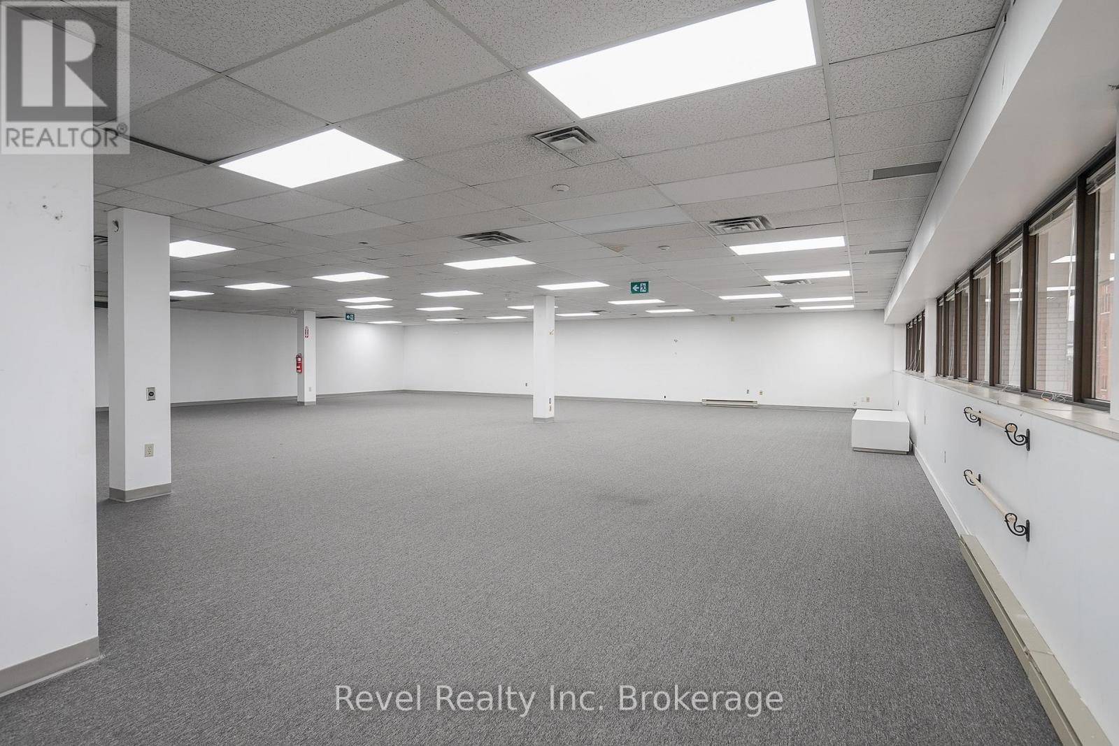 North Bay (central), ON P1B2Y6,128 McIntyre ST West #201