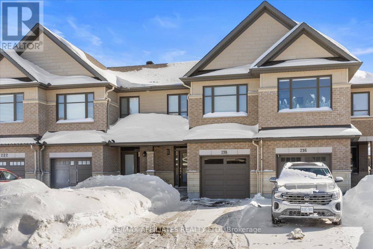 Ottawa, ON K2S2L8,218 PURCHASE CRESCENT