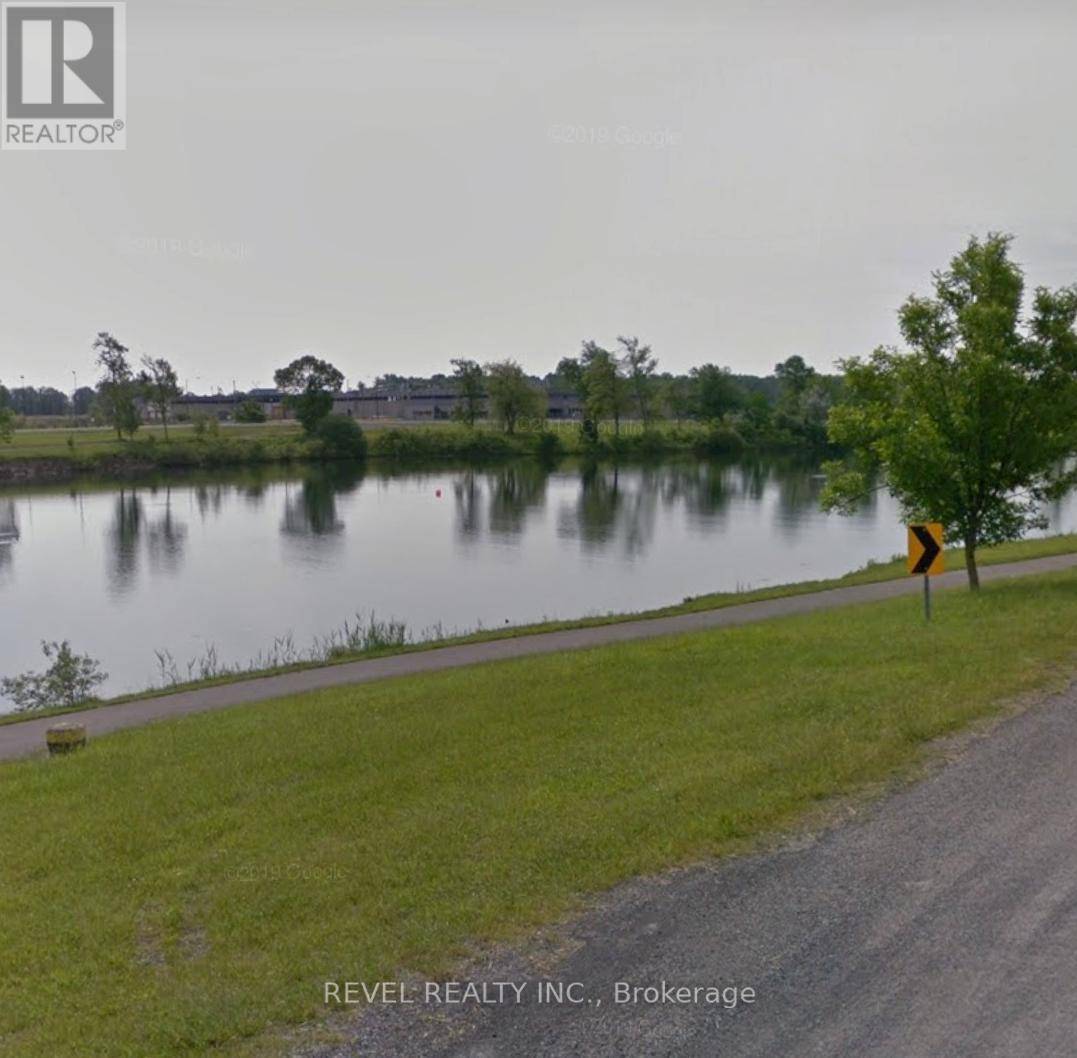 Welland (772 - Broadway), ON L3B3P1,260 COLBORNE STREET