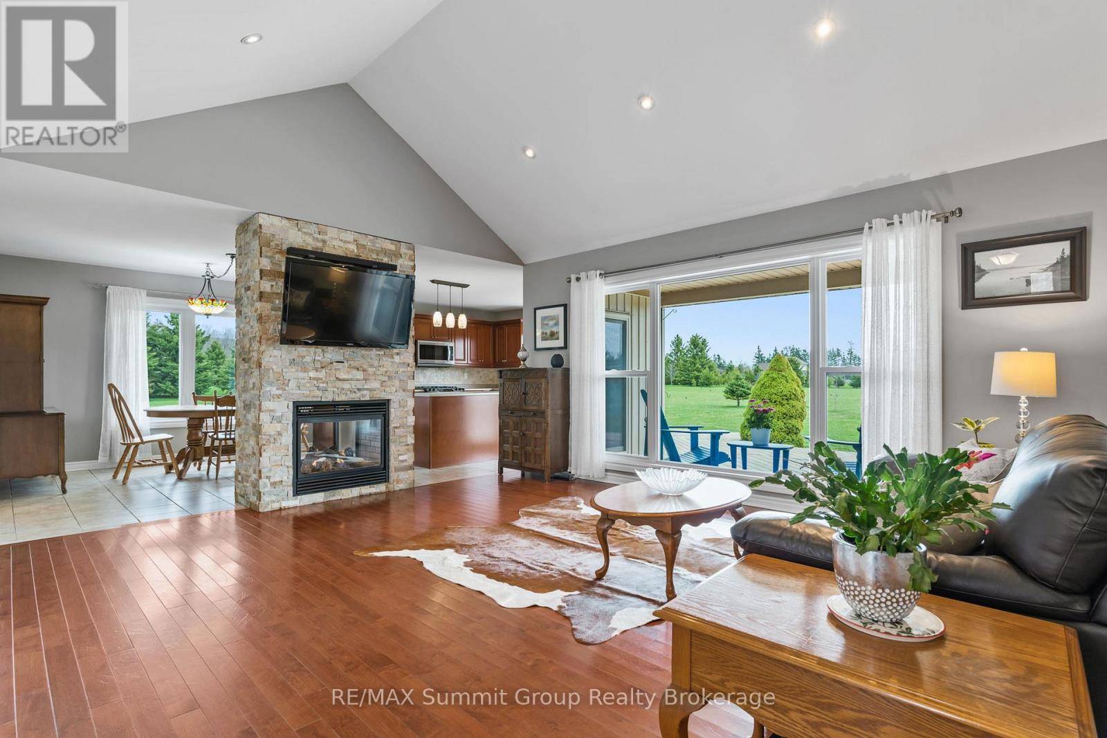 East Luther Grand Valley, ON L9W5S6,15 MOUNT HAVEN CRESCENT