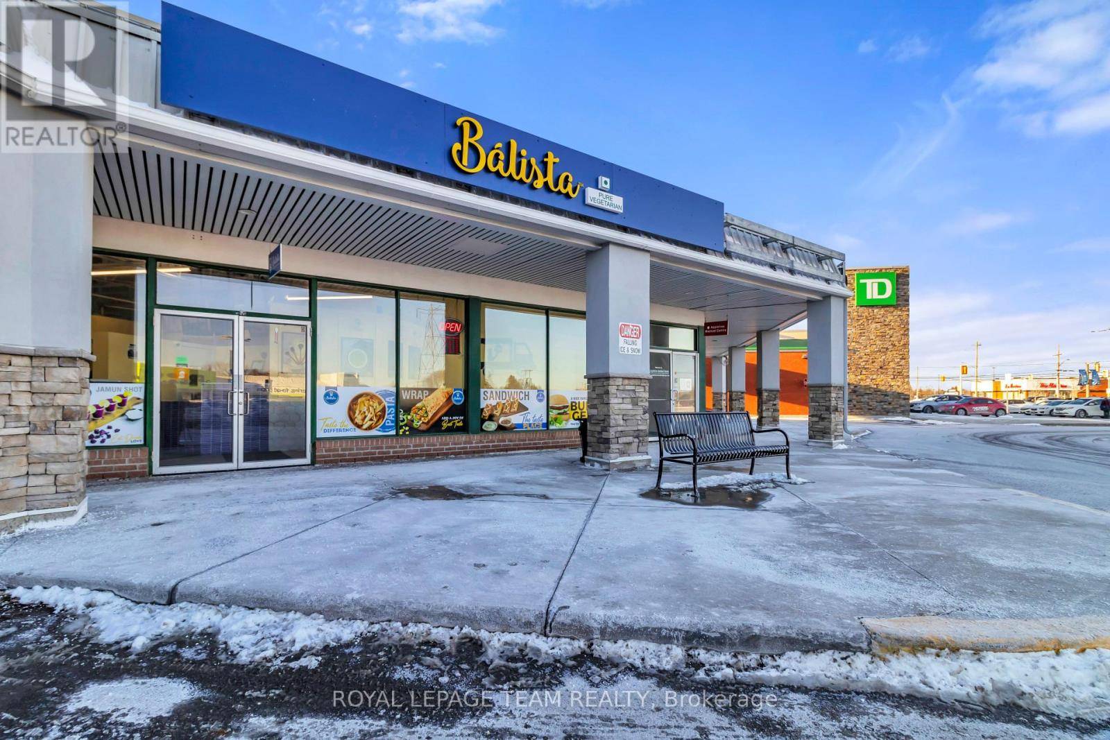 Ottawa, ON K2H9S1,2150 Robertson RD #5