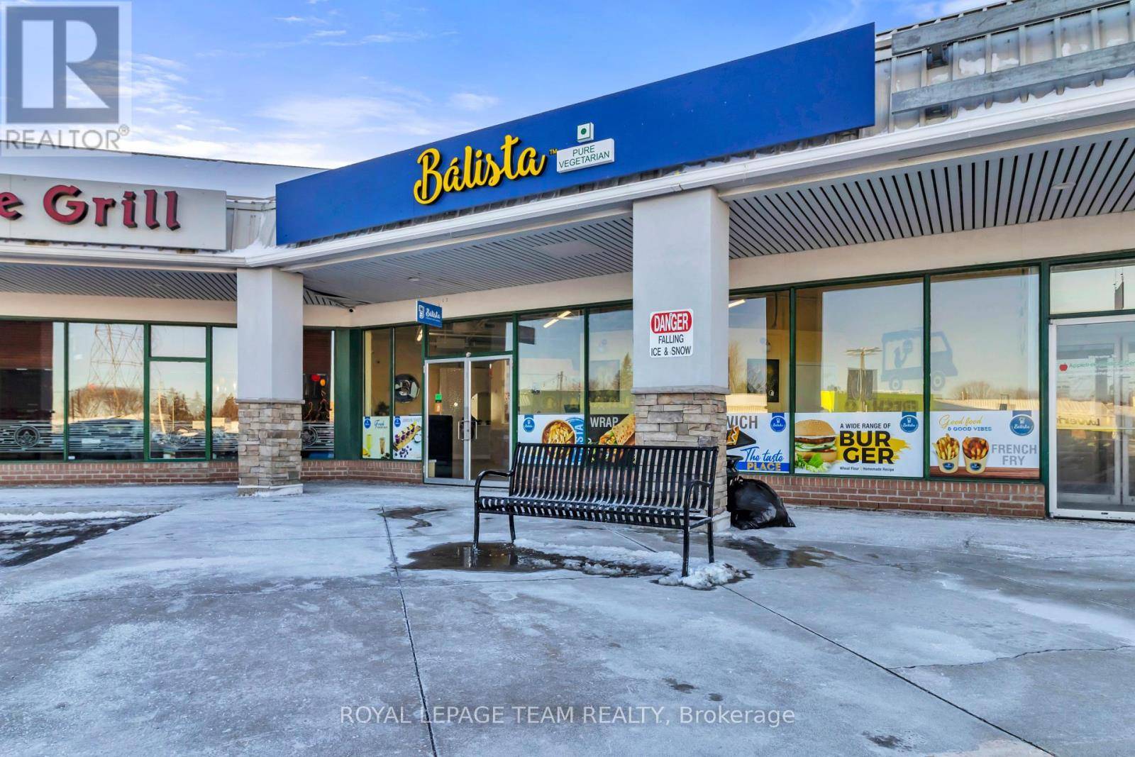 Ottawa, ON K2H9S1,2150 Robertson RD #5
