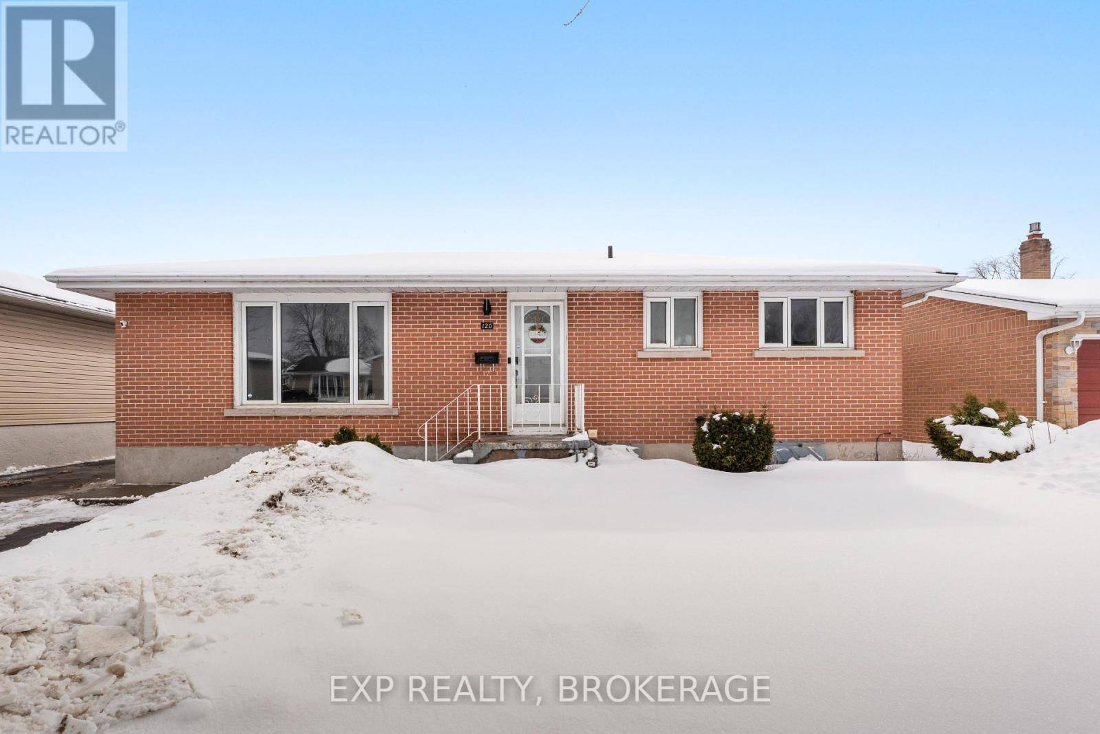 Kingston (23 - Rideau), ON K7K2W8,120 CONACHER DRIVE