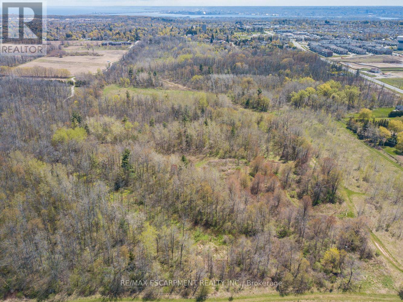 Hamilton (waterdown), ON L0R2H0,REAR PARKSIDE DRIVE