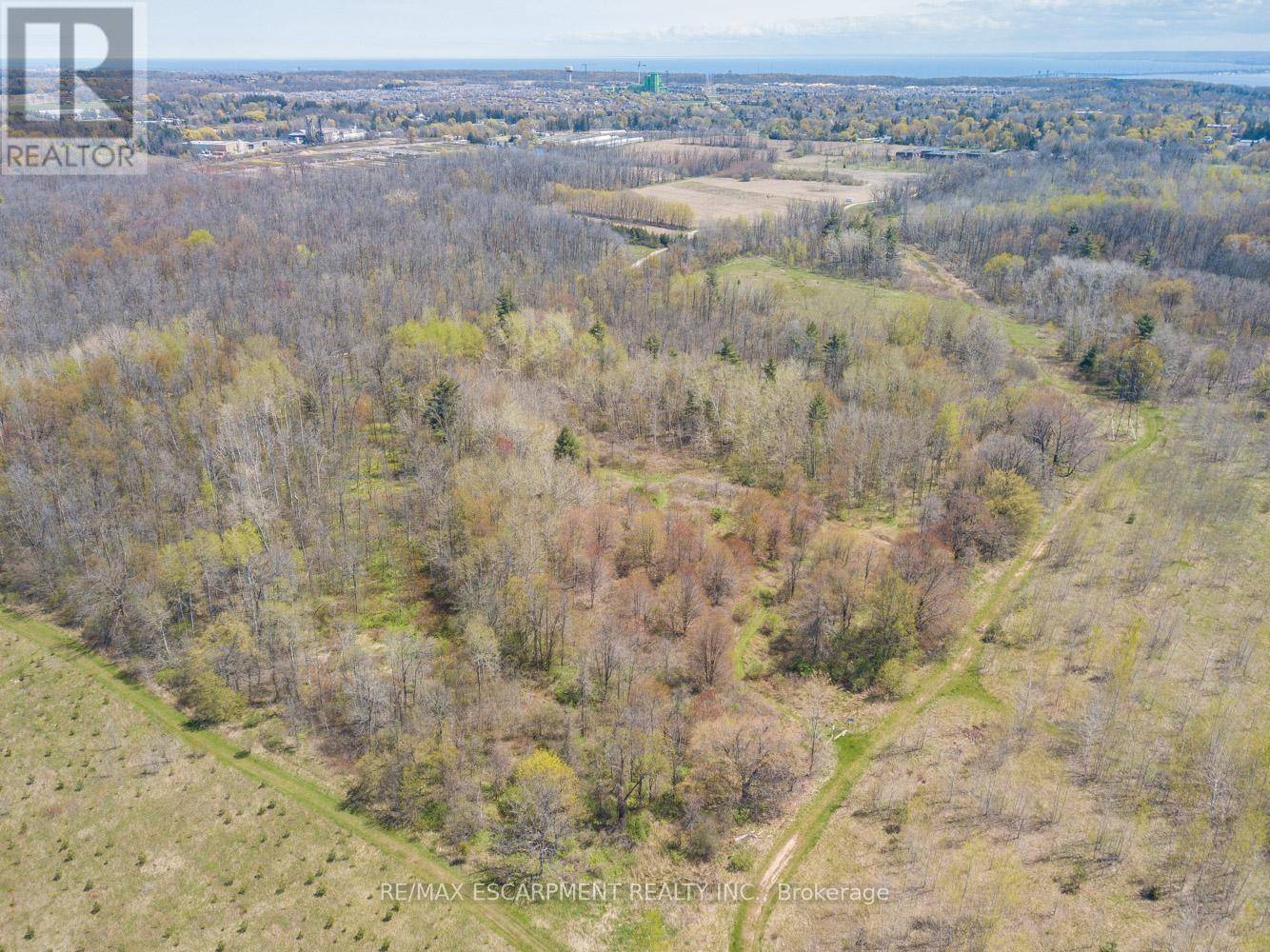 Hamilton (waterdown), ON L0R2H0,REAR PARKSIDE DRIVE