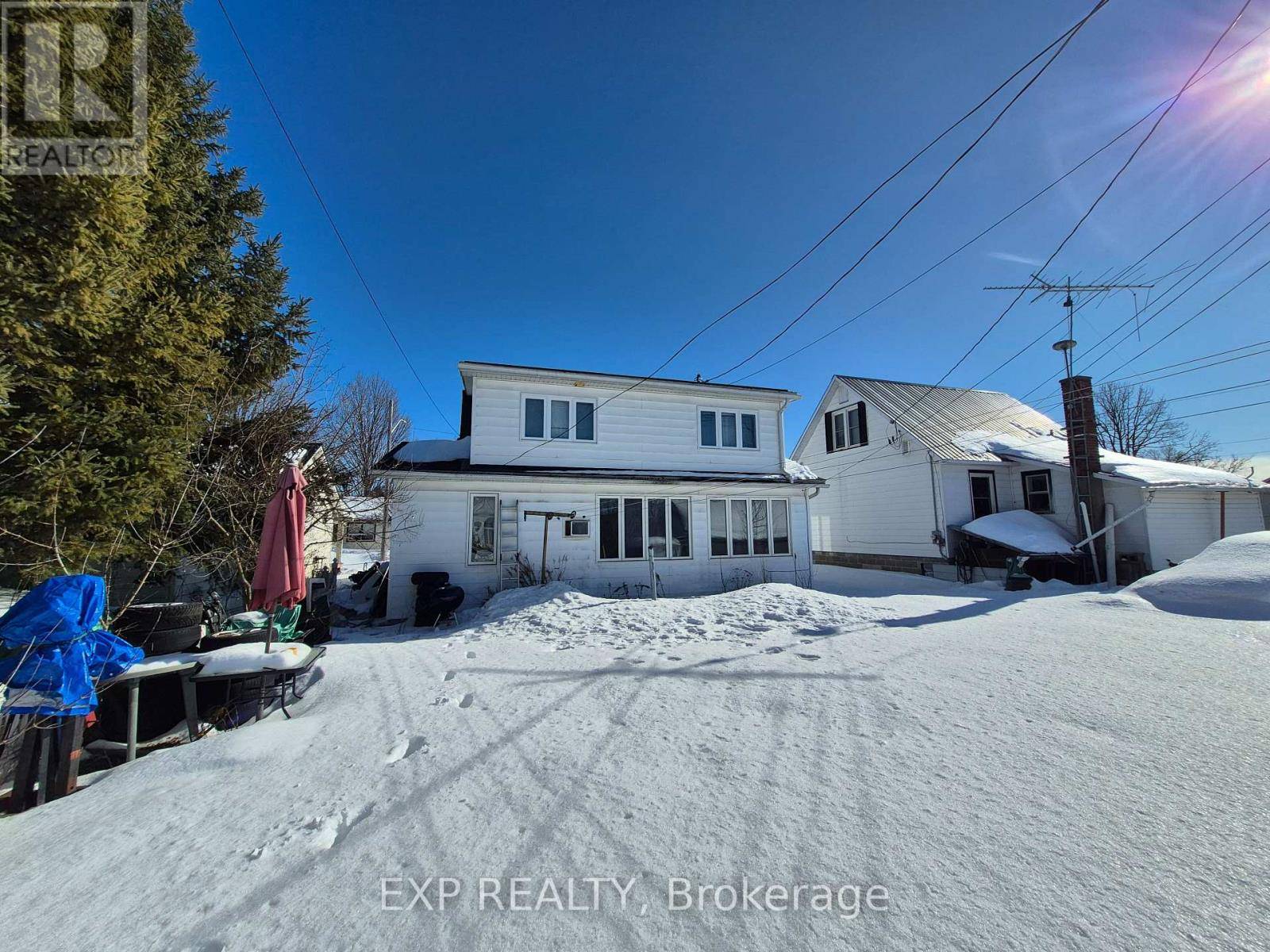 Renfrew, ON K7V3W5,232 TASSE AVENUE