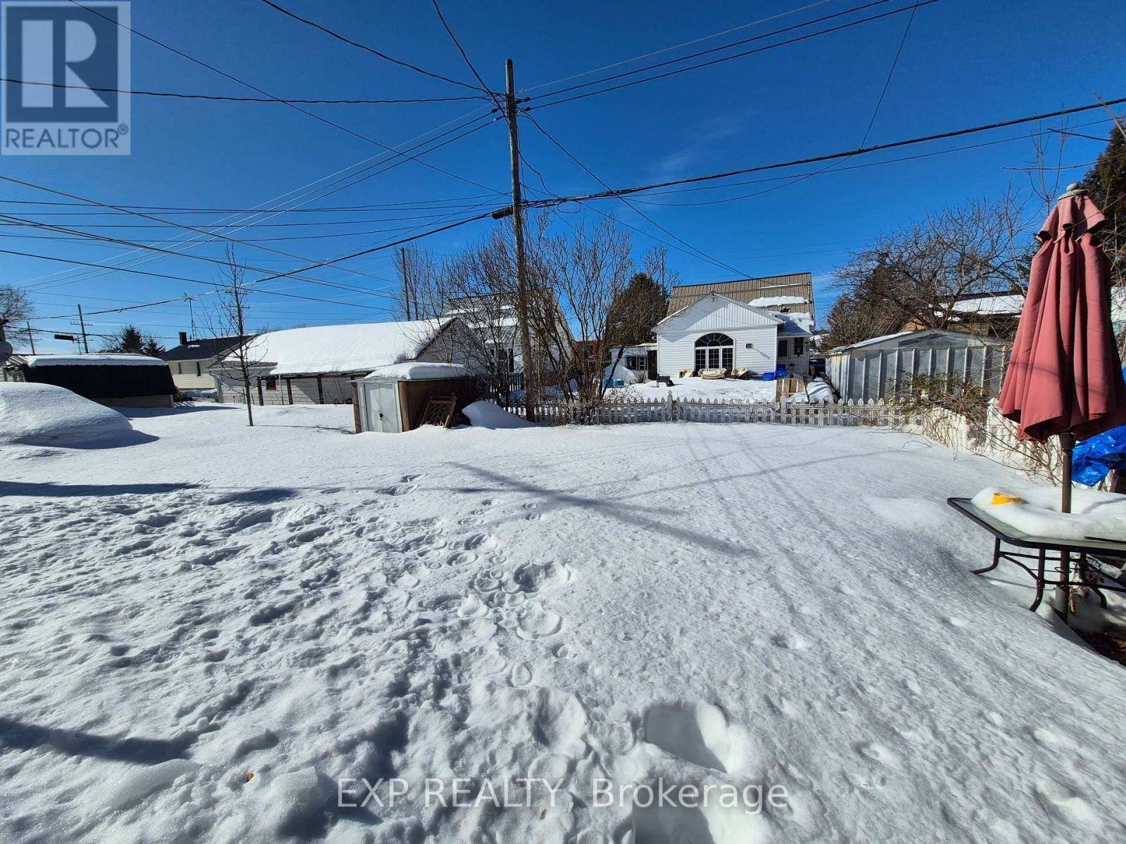Renfrew, ON K7V3W5,232 TASSE AVENUE
