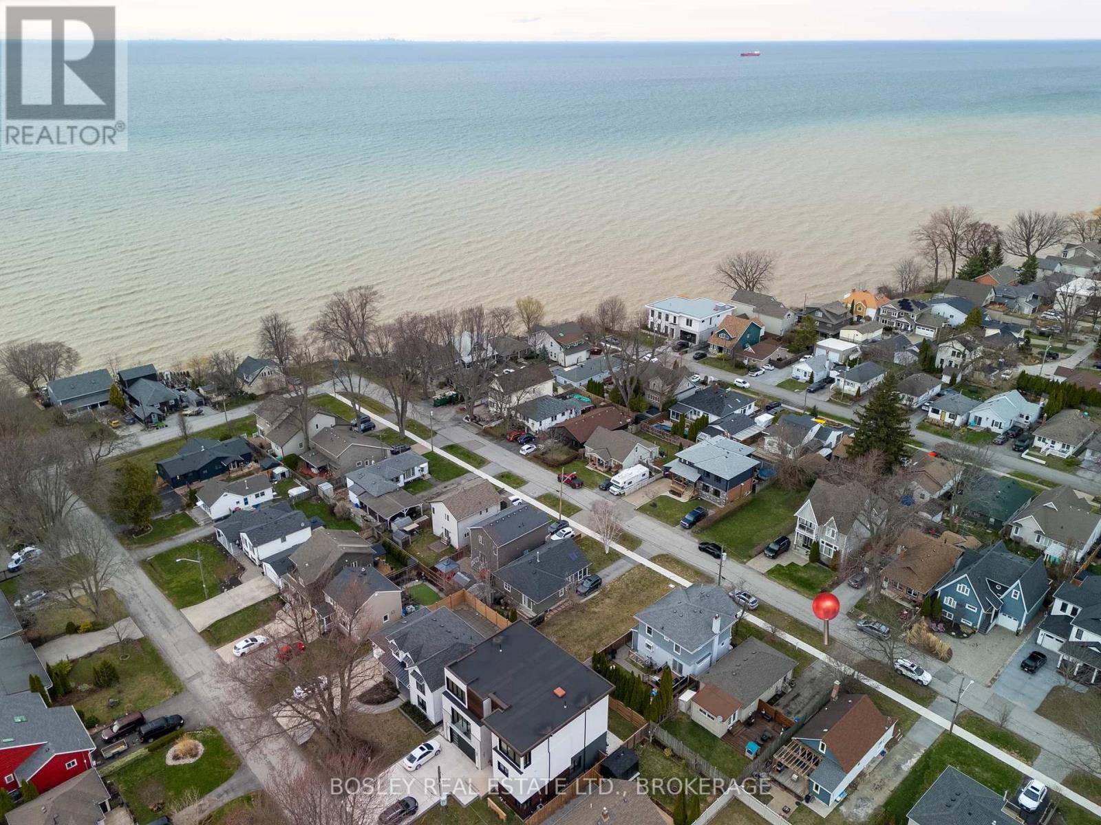 St. Catharines (port Dalhousie), ON L2N5L4,9 SHELLEY AVENUE
