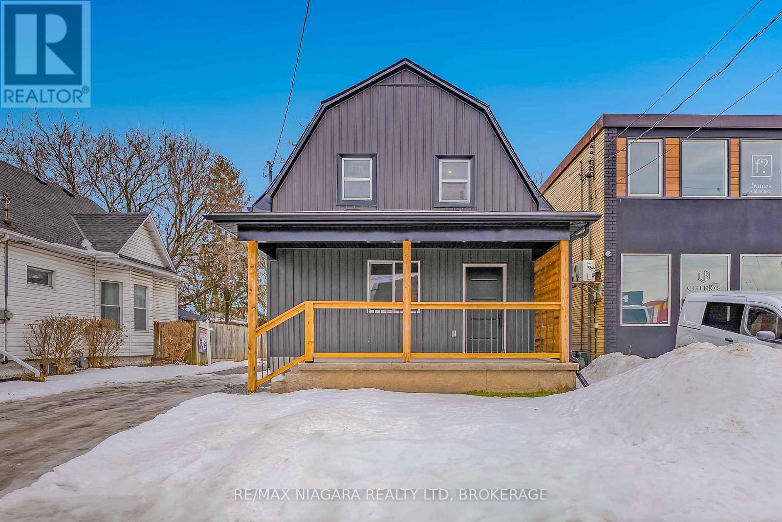 Niagara Falls (hospital), ON L2G4Y5,5840 GLENHOLME AVENUE