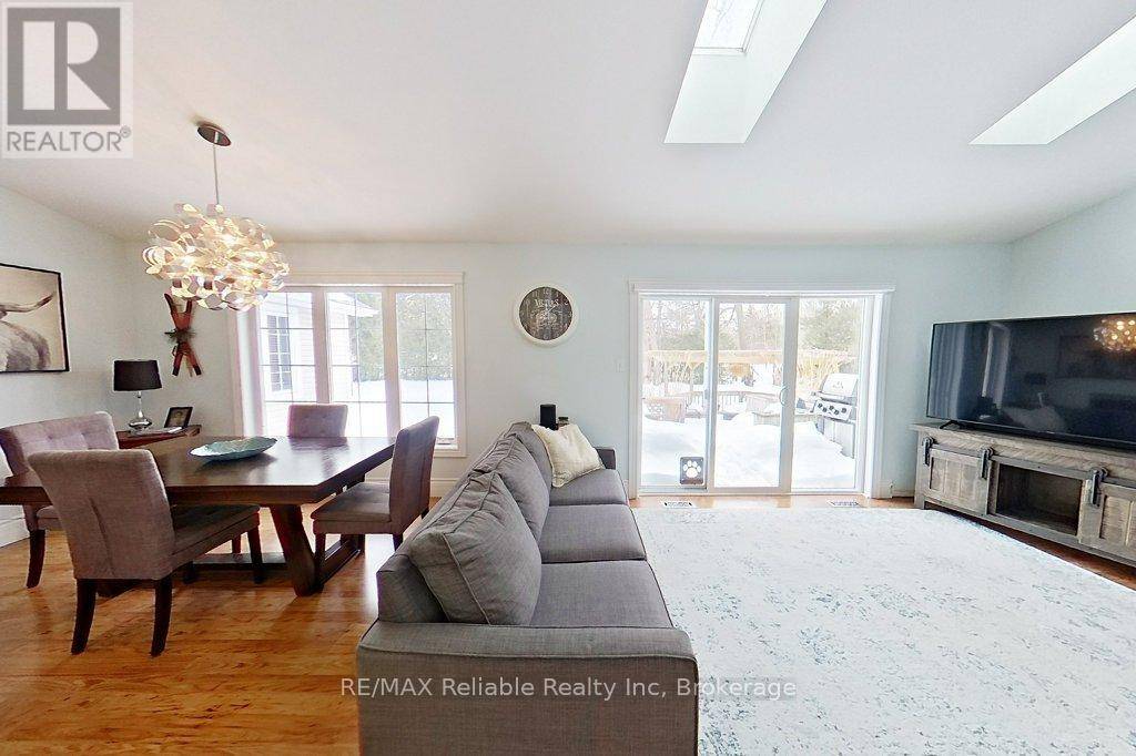 Bluewater (bayfield), ON N0M1G0,22 EUGENE STREET