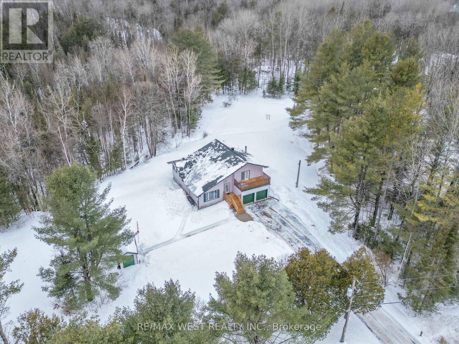 Bonfield, ON P0H2E0,225 PINE LAKE ROAD