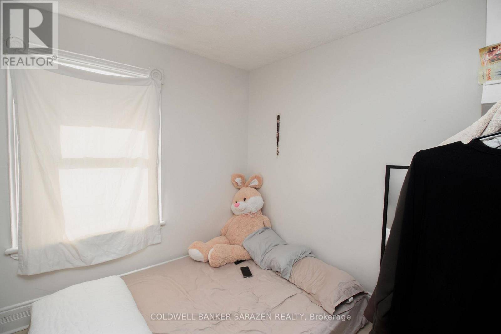 Ottawa, ON K1R7H6,126 LEBRETON STREET N