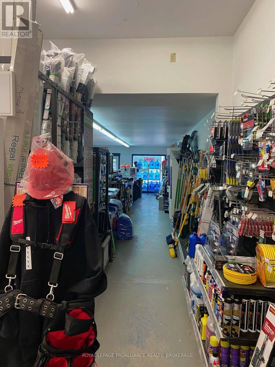 Rideau Lakes, ON K0G1E0,7719 HIGHWAY 42
