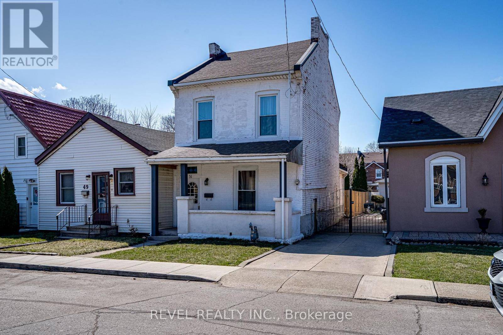 Hamilton (landsdale), ON L8L5M3,51 TISDALE STREET N