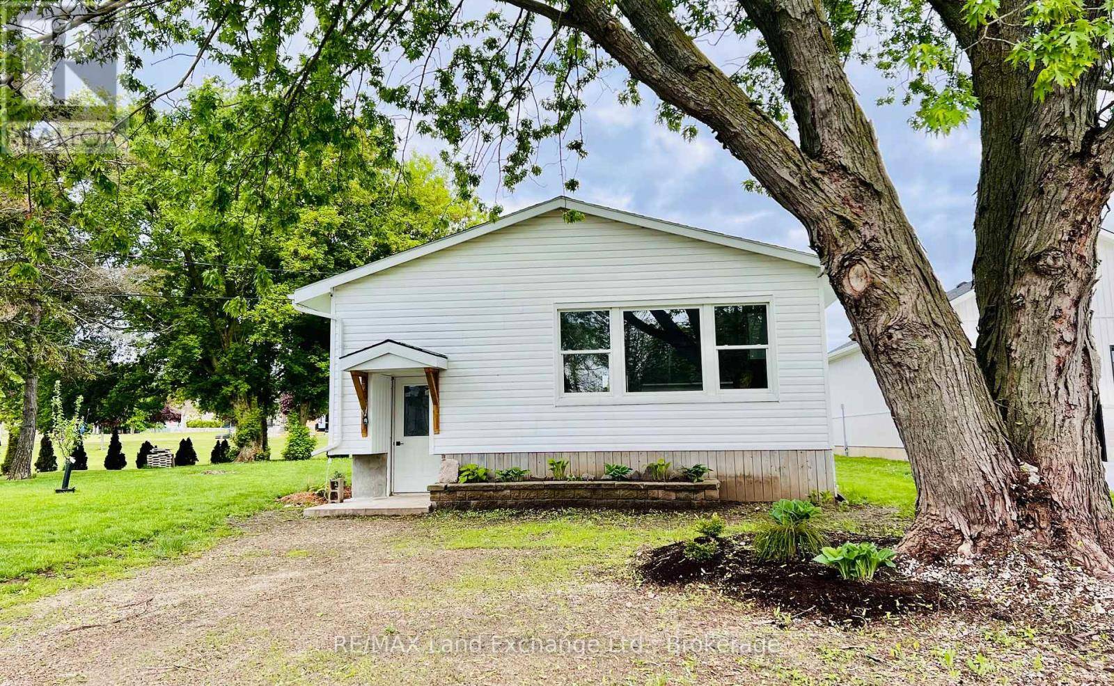 Huron-kinloss (lucknow), ON N0G2H0,782 SOMERVILLE STREET