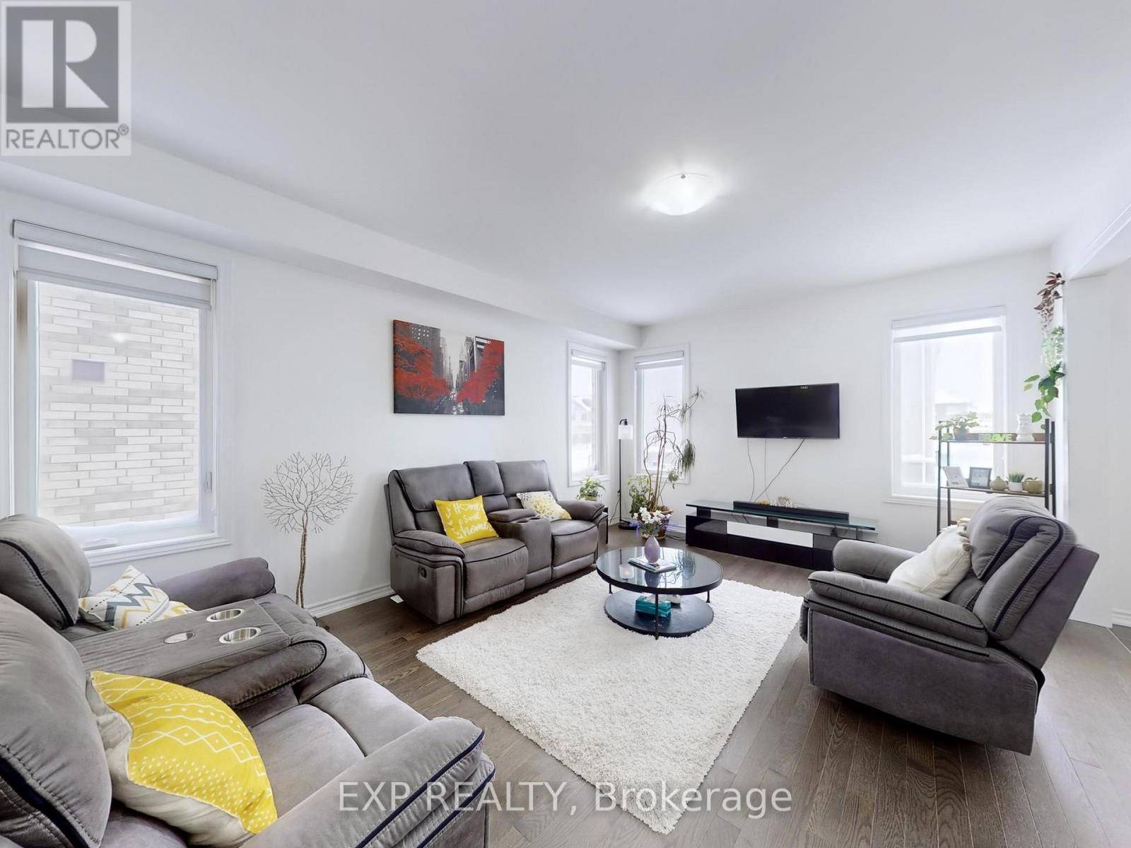 Southgate, ON N0C1B0,32 DOC LOUGHEED AVENUE