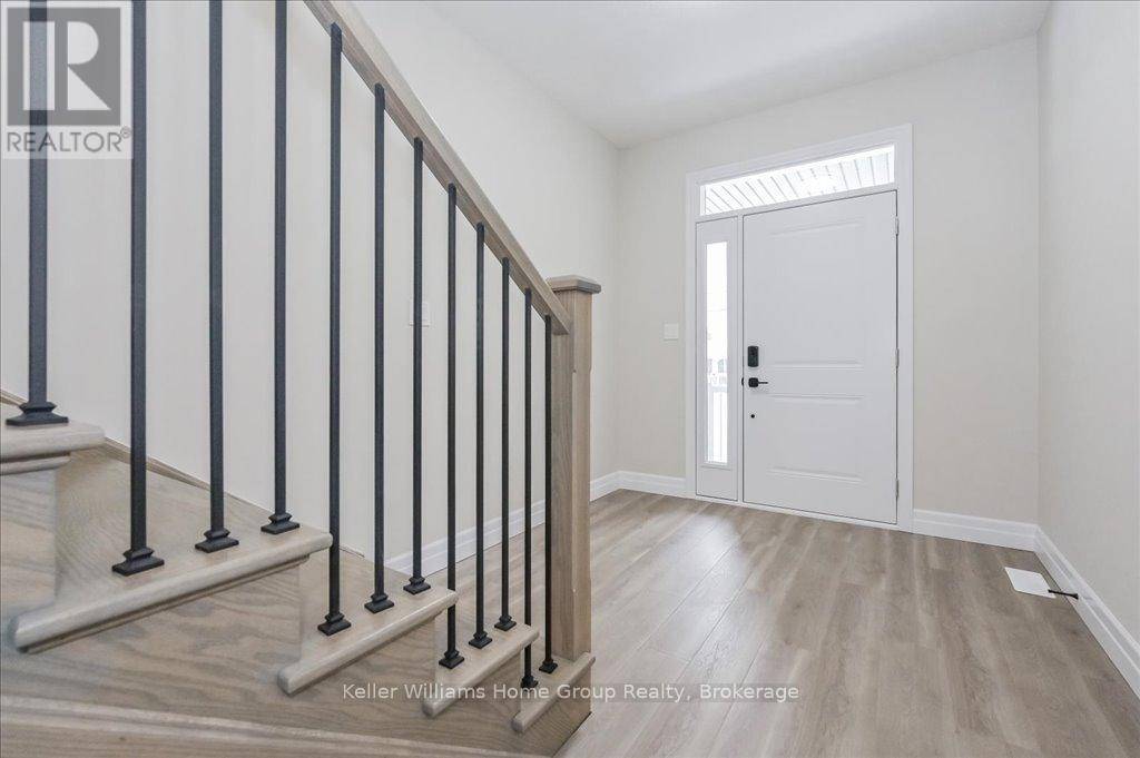 Centre Wellington (fergus), ON N1M2J1,574 JAMES STREET