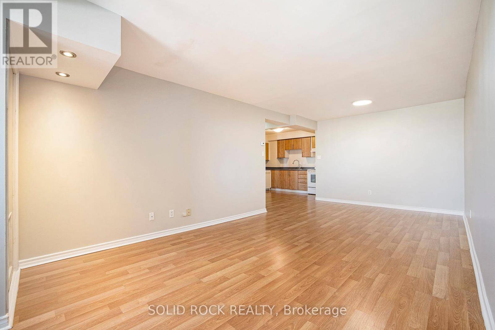 Ottawa, ON K1R7W8,200 Bay ST #1701