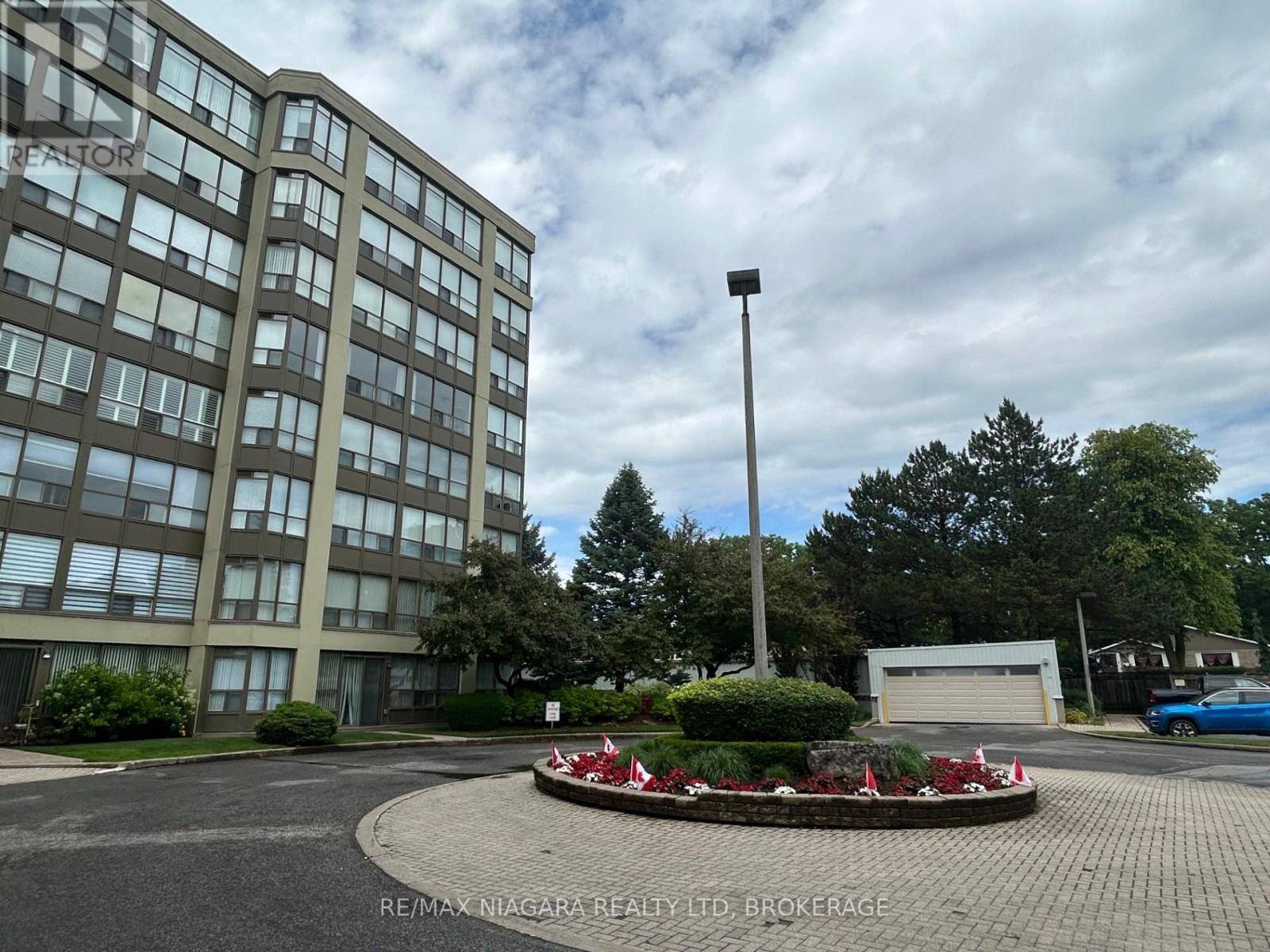 Niagara Falls (morrison), ON L2E7H4,5100 Dorchester RD East #206