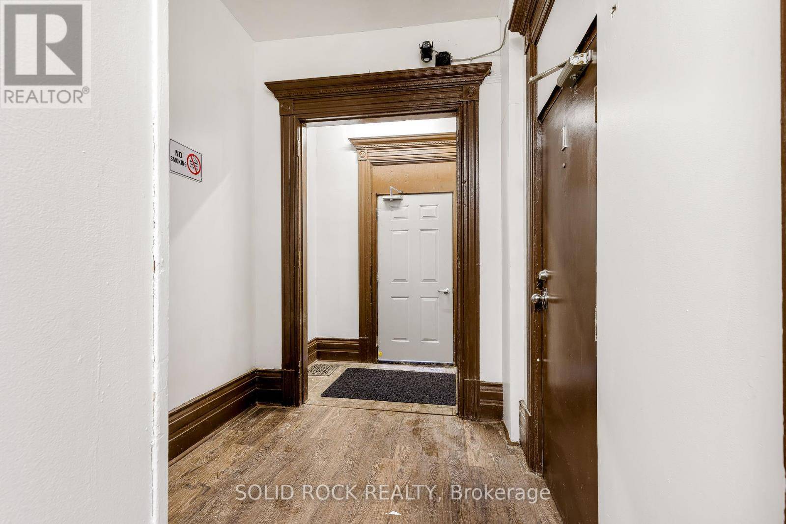 Brockville, ON K6V1B2,69 KING STREET E