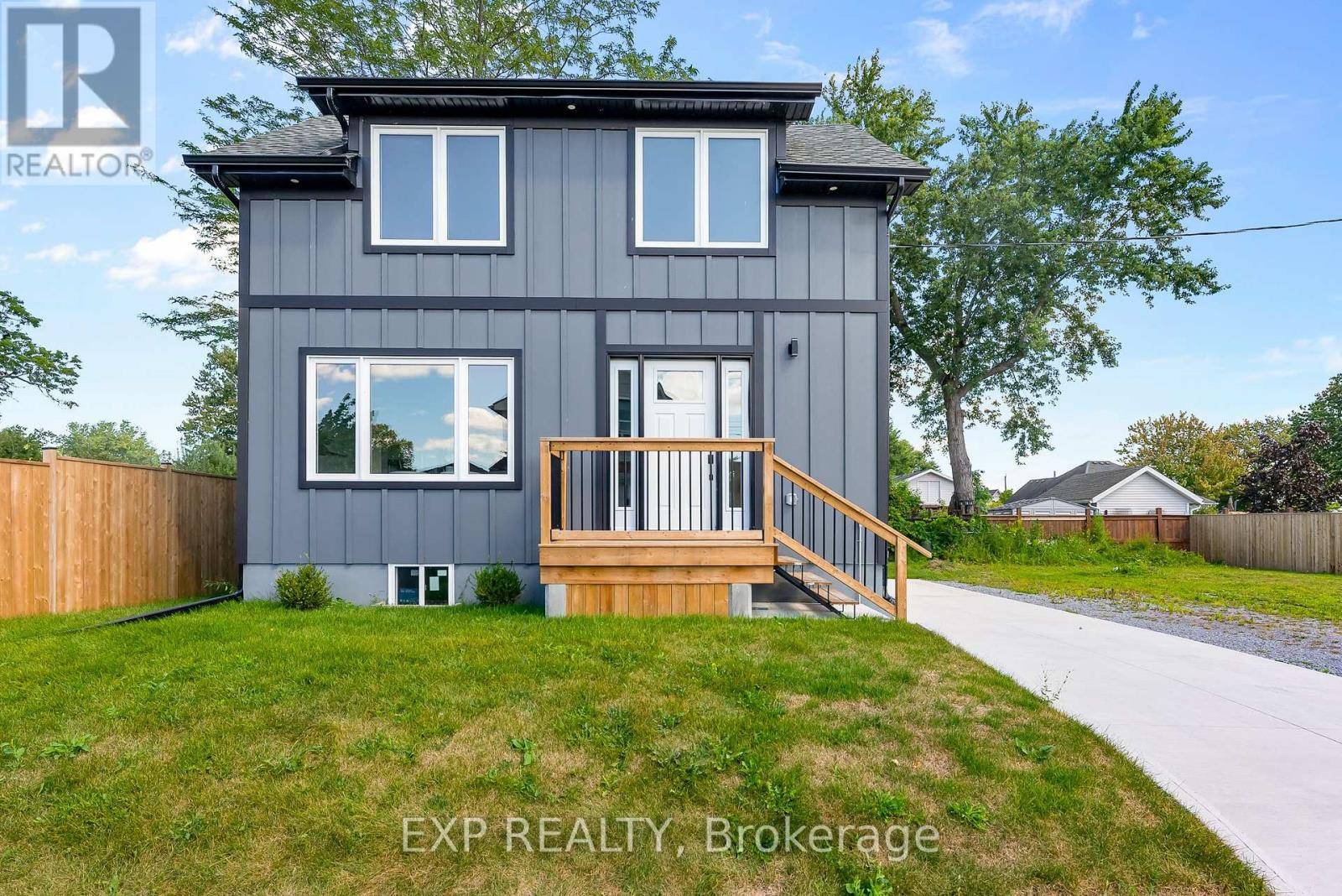 Fort Erie (lakeshore), ON L2A5L7,40 PARKVIEW AVENUE