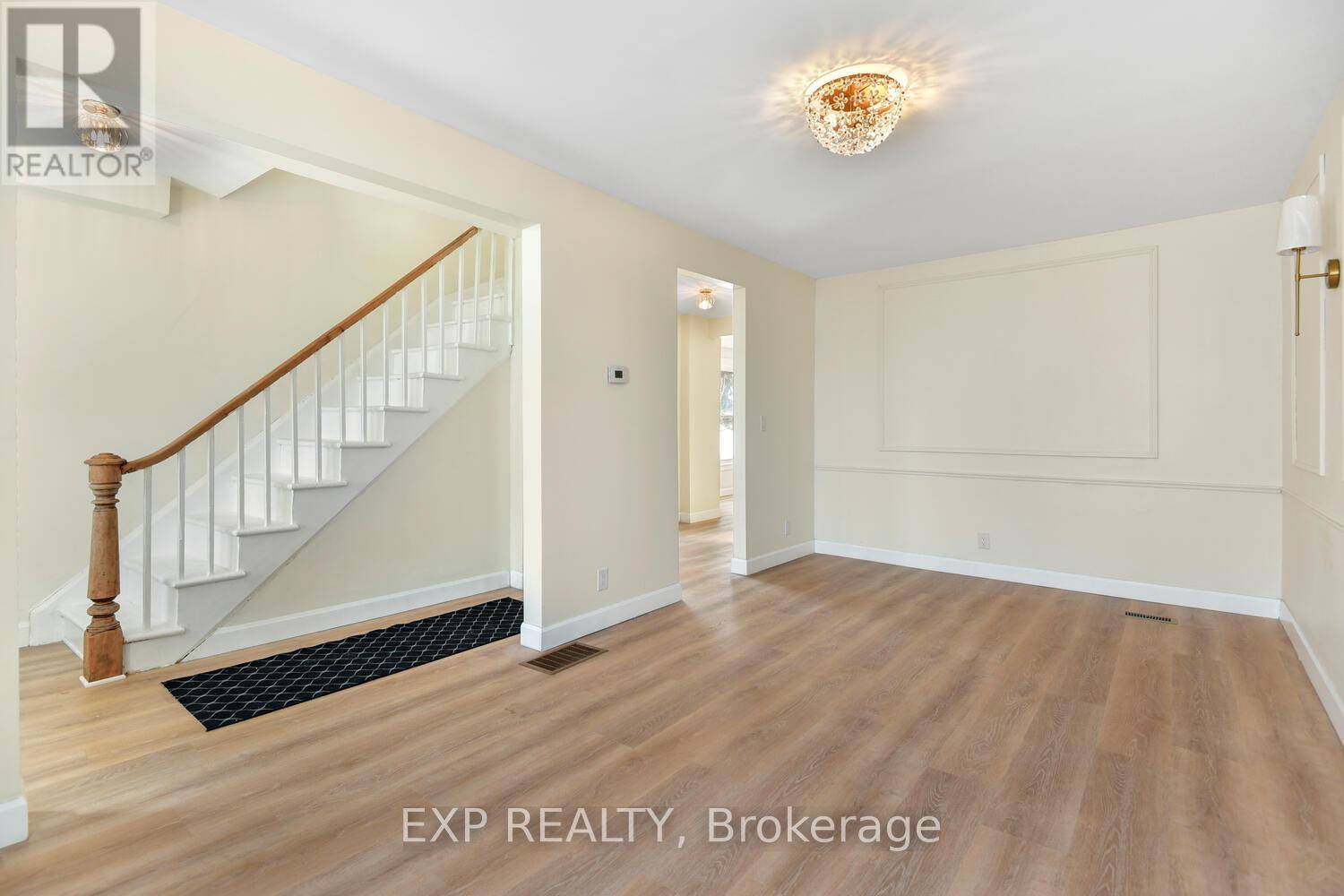 Brockville, ON K6V3V9,108 GEORGE STREET