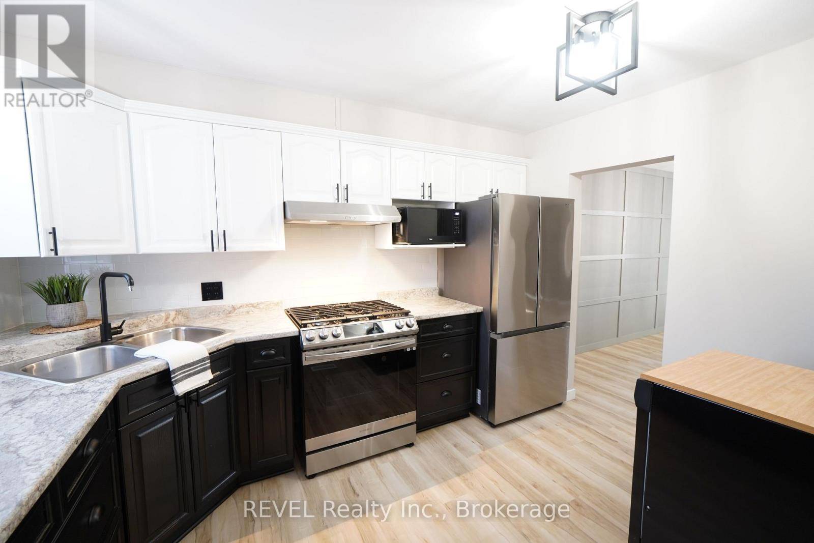 Niagara Falls (stamford), ON L2J1E7,6453 Colborne ST #74