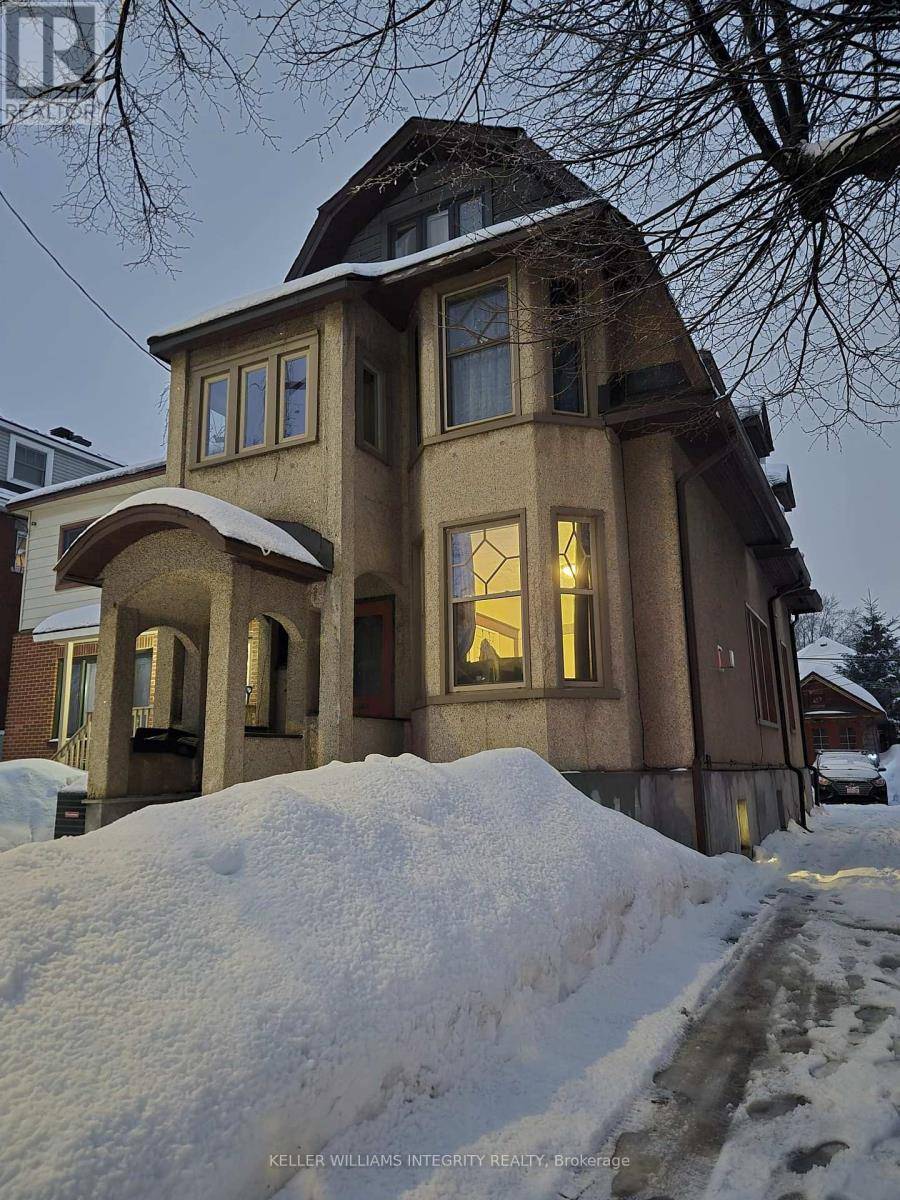 Ottawa, ON K1N8A8,210 BLACKBURN AVENUE