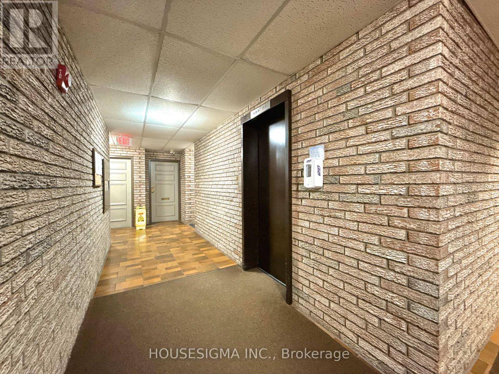 London, ON N6E2S6,1104 Jalna BLVD #401