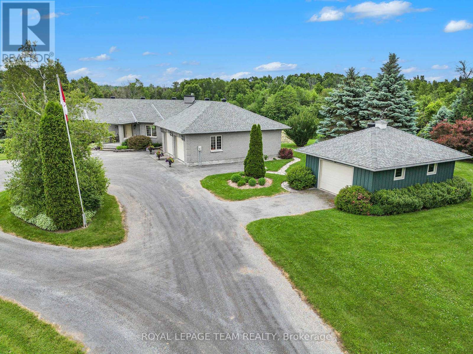 North Grenville, ON K0G1J0,2124 CTY RD 18 ROAD S