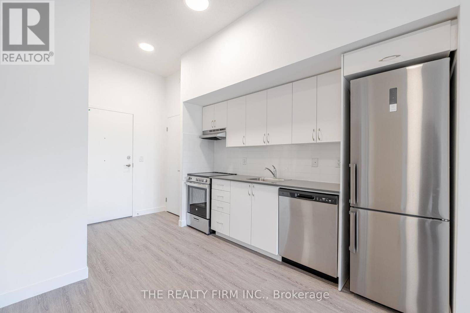 London East (east K), ON N6B2M1,375 South ST #224